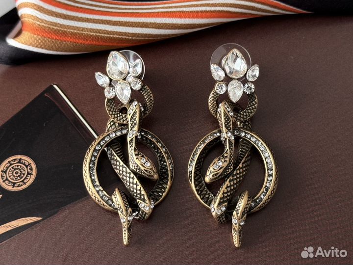 Серьги и брошь Roberto Cavalli