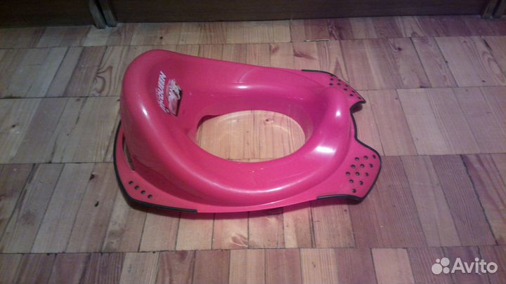 Сидение на унитаз и подставка детские