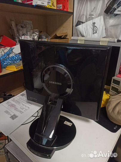 Монитор Samsung 17