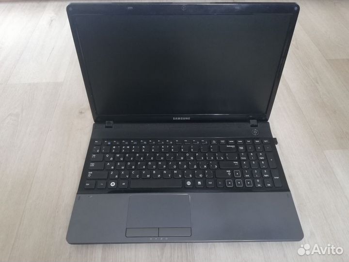 Ноутбук Samsung NP300E5Z, Core i5-3210M, RAM 8 гб