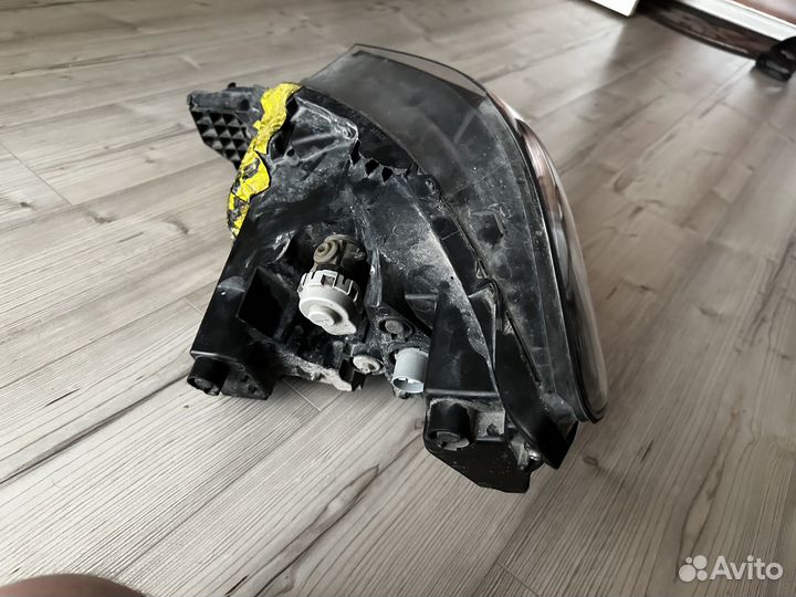 Продам фару правую Мазда CX-9