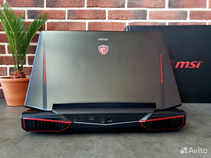 Монстр MSI GT83VR - 18.4 дюймов и 2 видеокарты