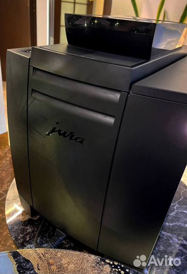 Кофемашина Jura WE8