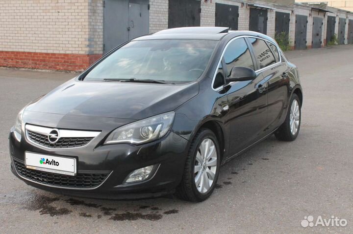 Opel Astra 1.4 МТ, 2011, 183 500 км