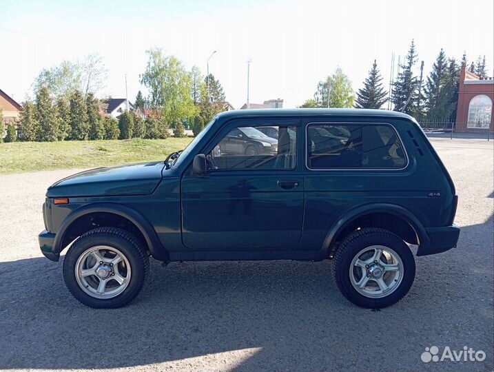 LADA 4x4 (Нива) 1.7 МТ, 2010, 180 000 км