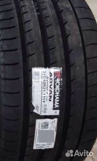 Yokohama Advan Sport V105 275/45 R21 и 315/40 R21 111Y