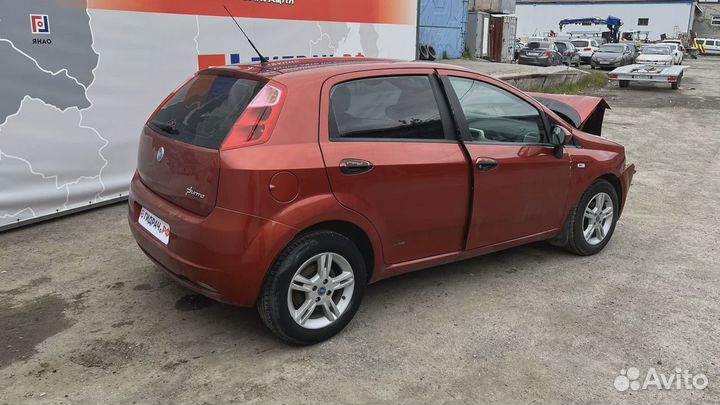 Дефлектор воздушный центральный Fiat Grande Punto