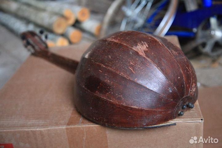 Домра старинная