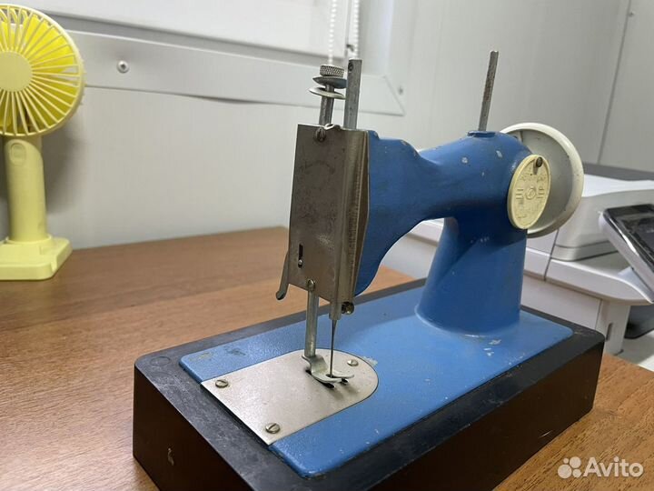 Детская швейная машинка дшм-1