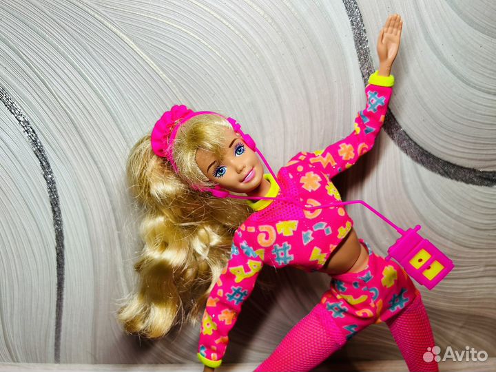 Кукла барби тренер