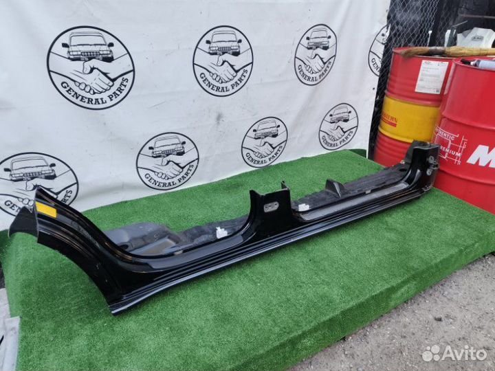 Порог кузова правый Toyota Land Cruiser Prado