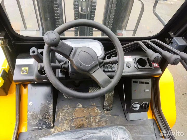 Вилочный погрузчик Aurora Forklift R4D35-B3, 2024