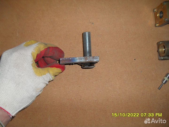 Крепеж болт фланец