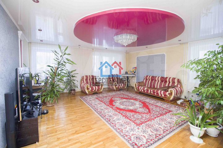 4-к. квартира, 200 м², 2/9 эт.