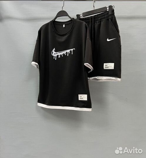 Костюм спортивный Nike (шорты+футболка)