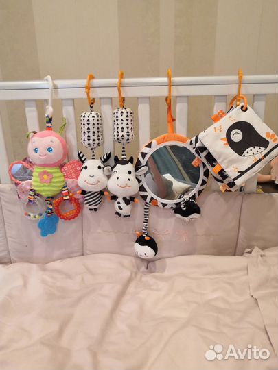 Игрушки для малышей пакетом