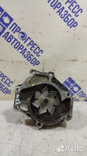 Помпа Хендай Старекс микроавтобус 2.5 дизель 2004