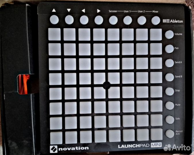 Novation launchpad mini mk2