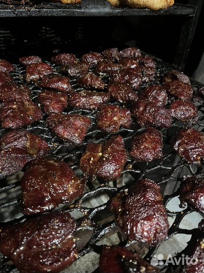Мясо копченное в смокере