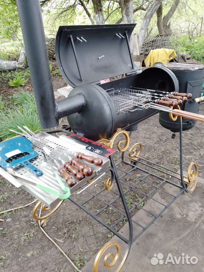 Мангал с коптильней