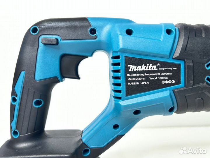 Сабельная пила Makita