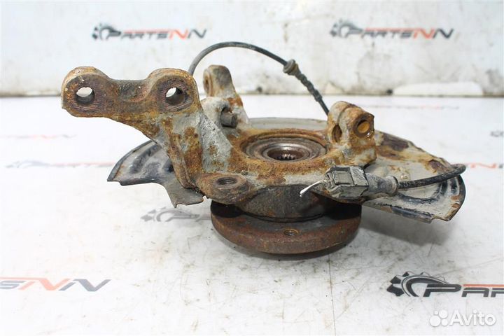 Кулак передний правый Рено Клио Симбол 2