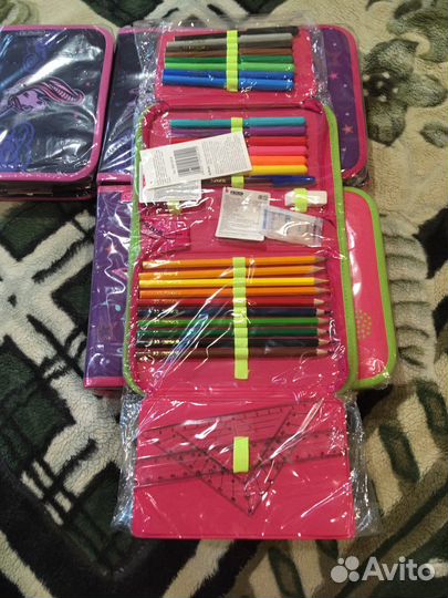 Пенал школьный