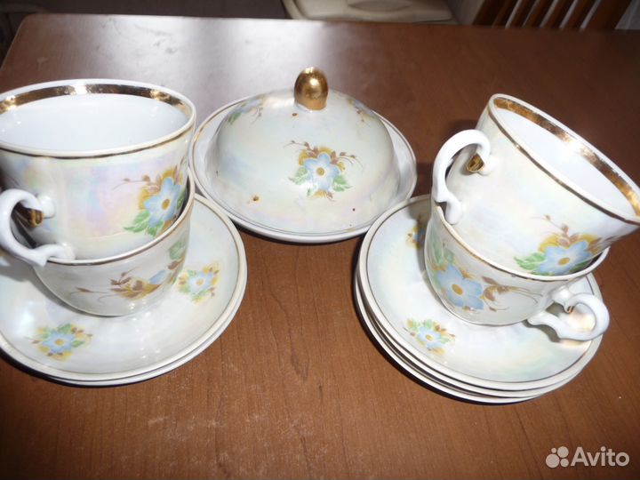 Продаются чайный сервиз