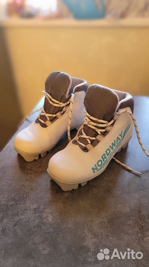 Лыжные ботинки детские 32