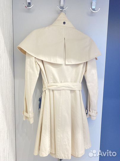 Плащ женский