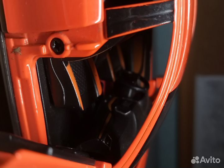 Игрушечная машина