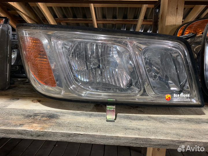 Фара передняя основная RH Kia Granbird Гранбирд