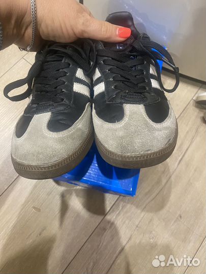 Кроссовки Adidas 39