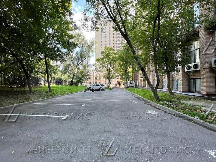 Производственное помещение 673 м²