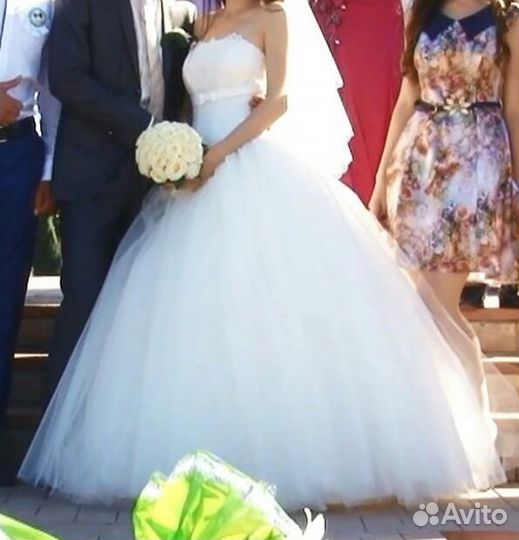 Свадебное платье