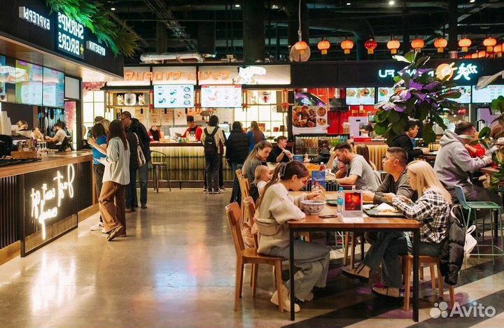 Корнер на фудкорте в Москва Сити