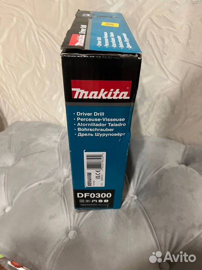 Дрель-шуруповерт Makita DF0300