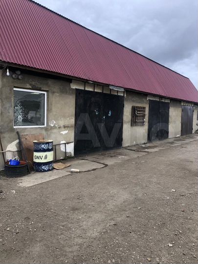Гараж, > 30 м²
