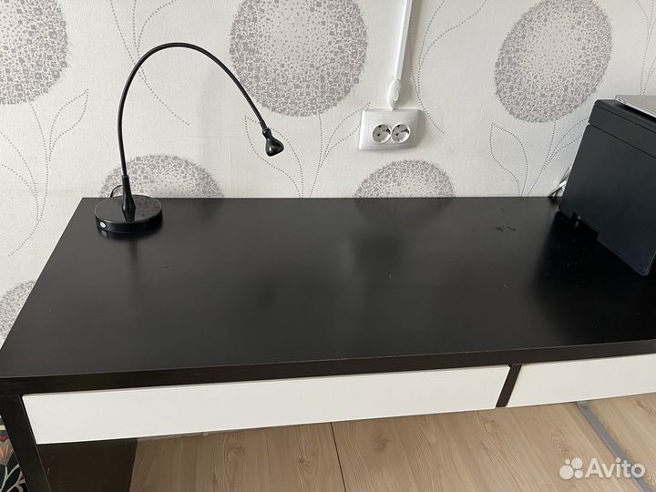 Письменный стол IKEA