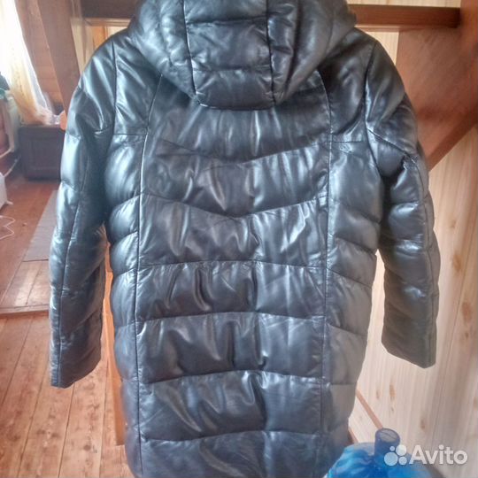 Пуховик зимний женский