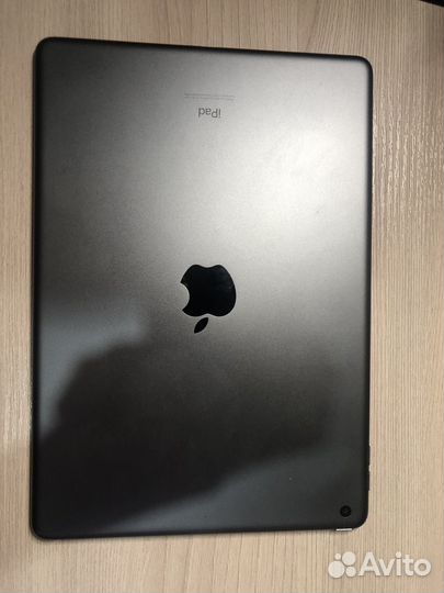 iPad 10.2