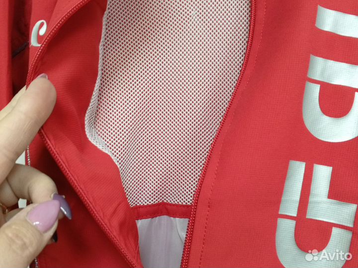 Ветровка для девочки