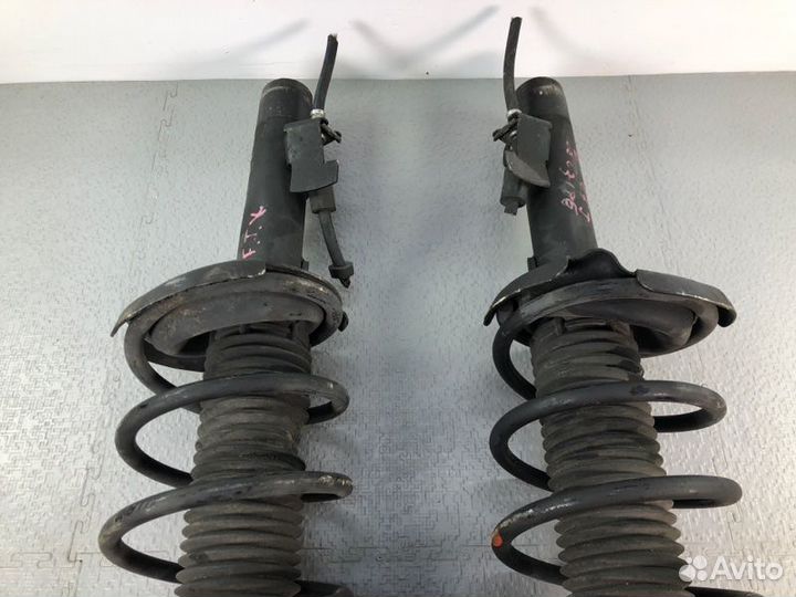 Стойка подвески передняя Mazda 3 BL Z6 2010