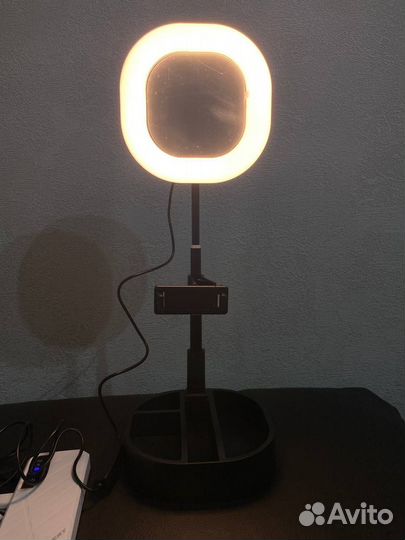 Лампа для макияжа и съёмки с телефона