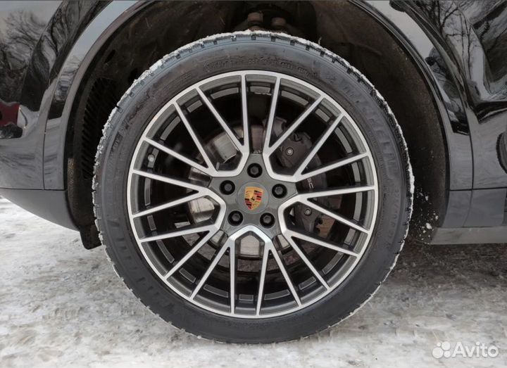 Литые диски на Porsche Cayenne 957/958 R20