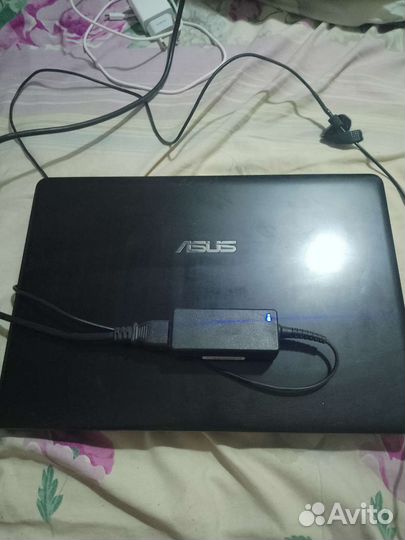 Ноутбук asus
