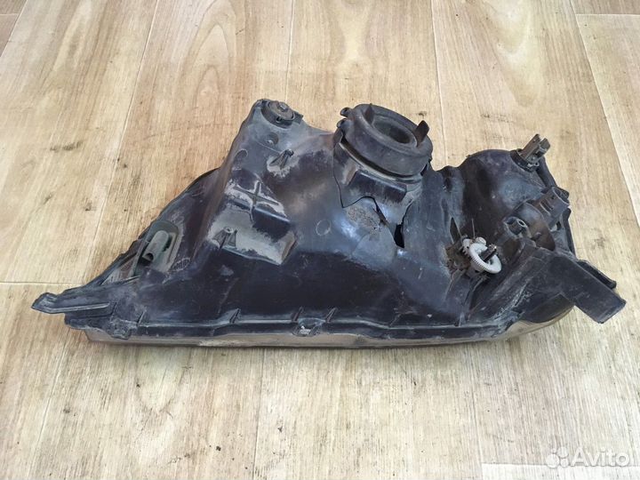 Фара передняя правая Honda CR-V