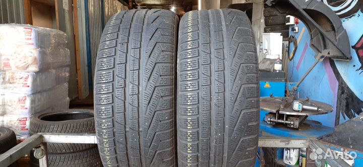 Pirelli Sottozero Winter 240 235/45 R18