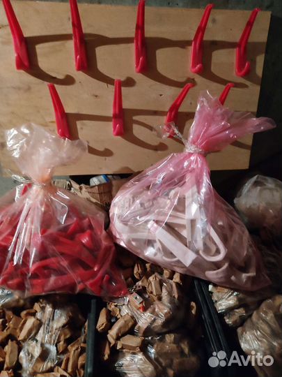 Мебельная фурнитура