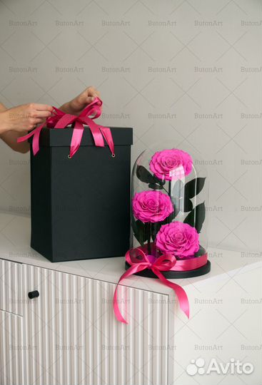 Композиция из роз в колбе